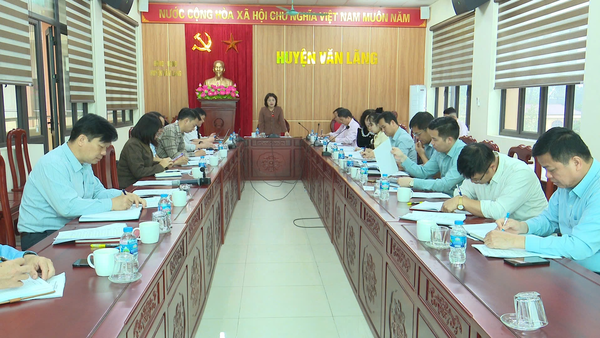 BAN ĐẠI DIỆN NGÂN HÀNG CSXH HUYỆN VĂN LÃNG: TRỂN KHAI NHIỆM VỤ QUÝ II/2025