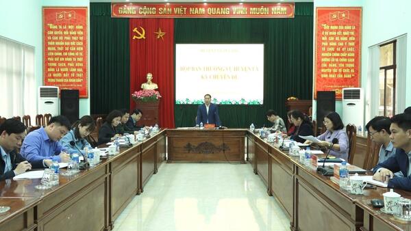 BAN THƯỜNG VỤ HUYỆN ỦY VĂN LÃNG TỔ CHỨC KỲ CHUYÊN ĐỀ