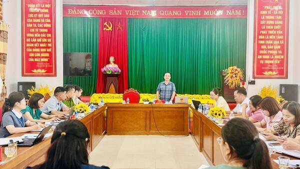 XÃ VĂN LÃNG TỔ CHỨC HỌP XEM XÉT CÁC NỘI DUNG TỔ CHỨC HỘI NGHỊ ĐIỂN HÌNH TIÊN TIẾN LẦN THỨ I NĂM 2025