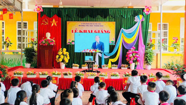 CÁC ĐƠN VỊ TRƯỜNG HỌC TRÊN ĐỊA BÀN XÃ VĂN LÃNG TƯNG BỪNG KHAI GIẢNG NĂM HỌC MỚI 2025-2026