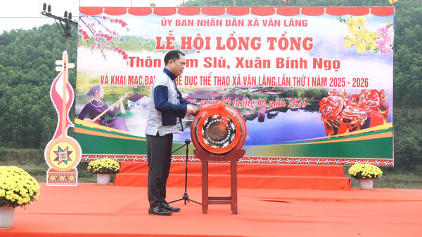 KHAI MẠC LỄ HỘI LỒNG TỒNG THÔN NẶM SLÙ XÃ VĂN LÃNG