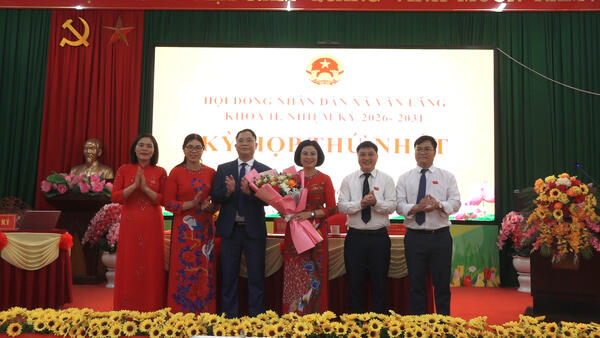 HĐND XÃ VĂN LÃNG KHÓA II, NHIỆM KỲ 2026-2031 TỔ CHỨC KỲ HỌP THỨ NHẤT