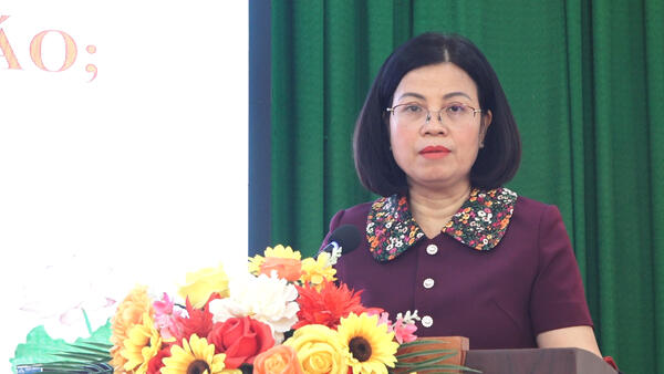 ĐẢNG ỦY XÃ VĂN LÃNG TỔ CHỨC HỘI NGHỊ QUÁN TRIỆT, TRIỂN KHAI CÁC VĂN BẢN MỚI CỦA TRUNG ƯƠNG VÀ TỈNH ỦY