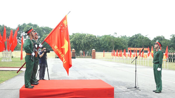 LÃNH ĐẠO XÃ VĂN LÃNG DỰ LỄ TUYÊN THỆ CHIẾN SĨ MỚI TẠI SƯ ĐOÀN 3, QUÂN KHU 1 VÀ TRUNG ĐOÀN 123, BỘ CHỈ HUY QUÂN SỰ TỈNH LẠNG SƠN