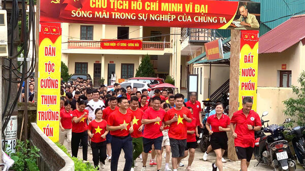 XÃ VĂN LÃNG LỄ MÍT TINH VÀ CHẠY PHONG TRÀO HƯỞNG ỨNG THÁNG HÀNH ĐỘNG PHÒNG, CHỐNG MA TÚY NĂM 2026