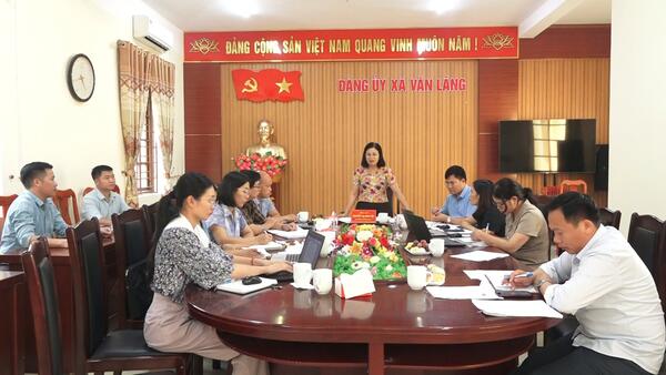 HĐND XÃ VĂN LÃNG GIAO BAN CÔNG TÁC 9 THÁNG, TRIỂN KHAI NHIỆM VỤ QUÝ IV NĂM 2026