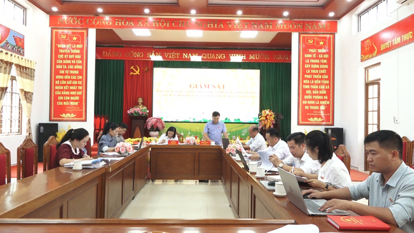 BAN KINH TẾ NGÂN SÁCH HĐND XÃ VĂN LÃNG GIÁM SÁT KẾT QUẢ THỰC HIỆN CHƯƠNG TRÌNH GIẢM NGHÈO BỀN VỮNG TẠI UBND XÃ