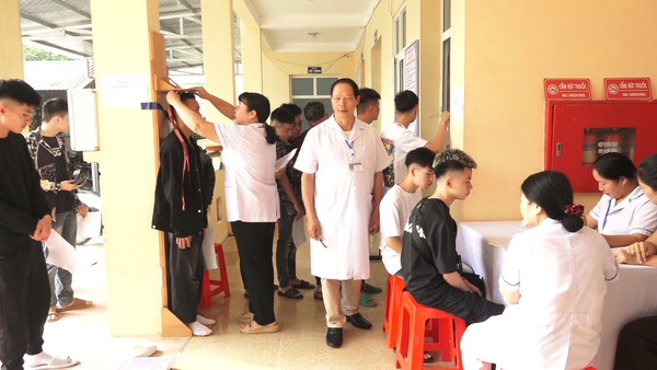 XÃ VĂN LÃNG TỔ CHỨC KHÁM SƠ TUYỂN SỨC KHỎE NGHĨA VỤ QUÂN SỰ VÀ THỰC HIỆN NGHĨA VỤ CÔNG AN NHÂN DÂN NĂM 2027