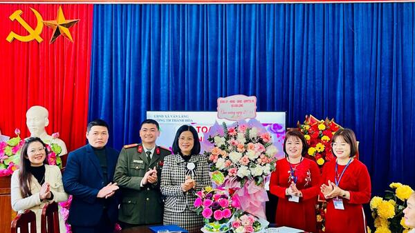 Các trường học xã Văn Lãng tổ chức nhiều hoạt động ý nghĩa kỷ niệm 43 năm Ngày Nhà giáo Việt Nam