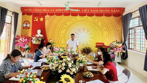 UBND XÃ VĂN LÃNG KIỂM TRA CÔNG TÁC TRIỂN KHAI THỰC HIỆN NHIỆM VỤ ĐẦU NĂM HỌC 2025-2026 TẠI CÁC ĐƠN VỊ TRƯỜNG HỌC TRÊN ĐỊA BÀN XÃ